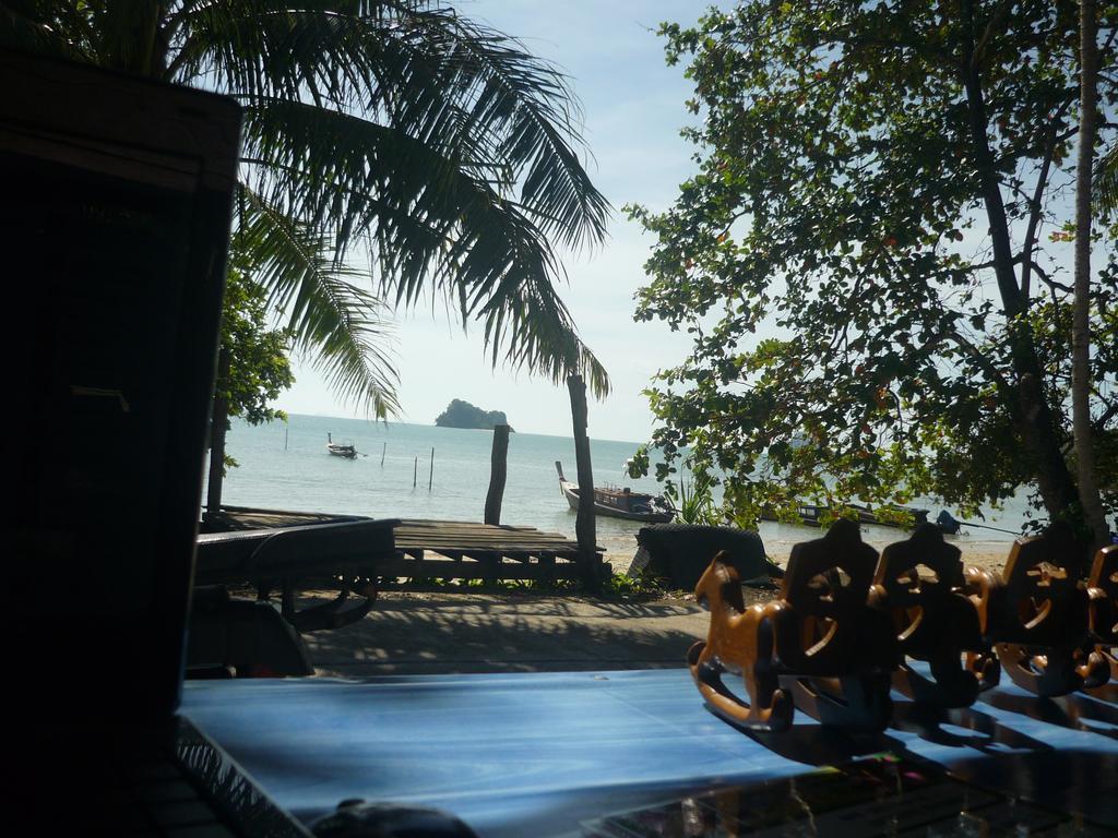 Pasai Beach Lodge Ko Yao Noi Exterior photo