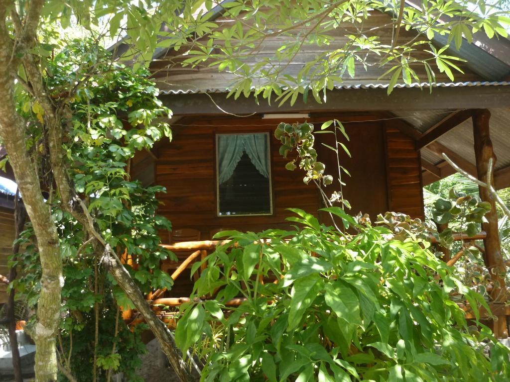 Pasai Beach Lodge Ko Yao Noi Room photo